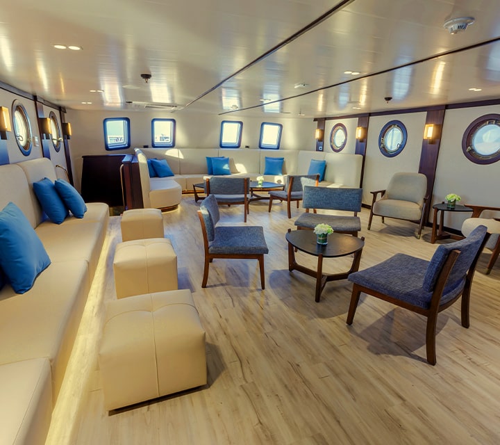 Evolution yacht lounge area