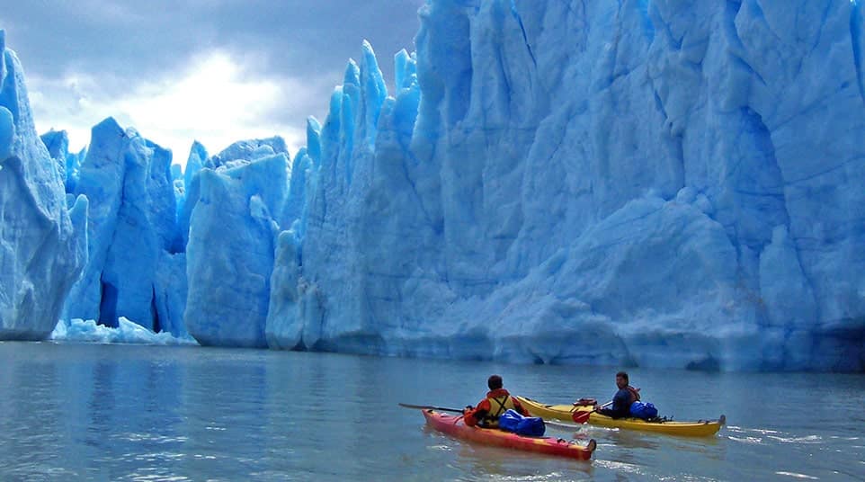 Kayaking at Glacier Grey Wall Kayaking at Glacier Grey Wall