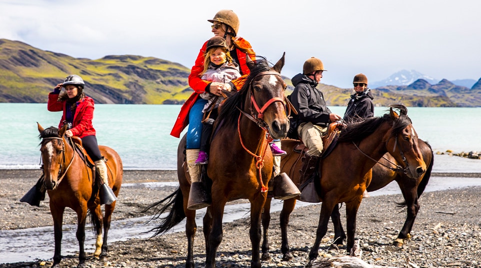Horseback Riding in Laguna Sofia Horseback Riding in Laguna Sofia