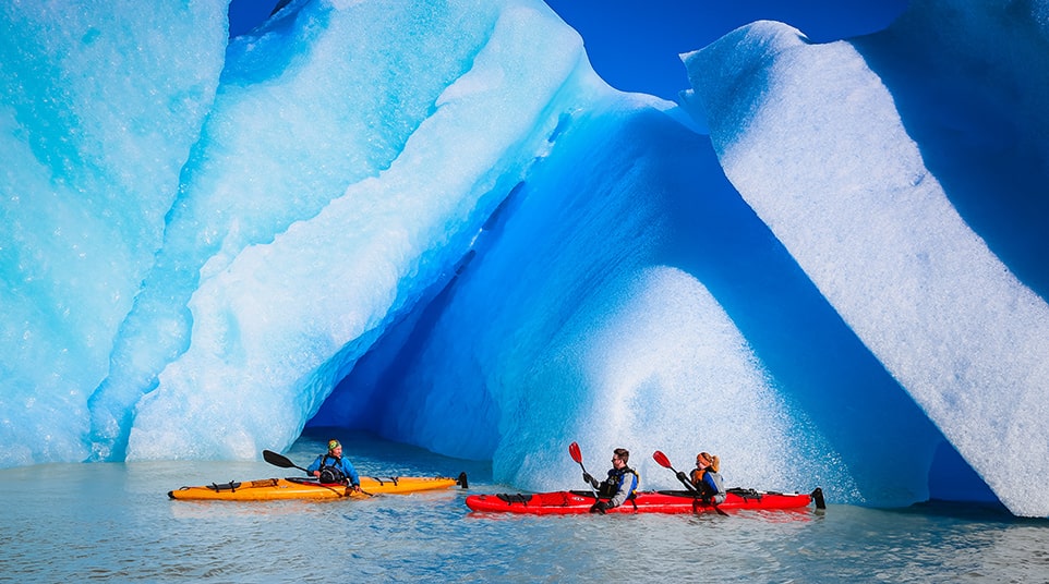 Kayaking at Glacier Grey Wall Kayaking at Glacier Grey Wall