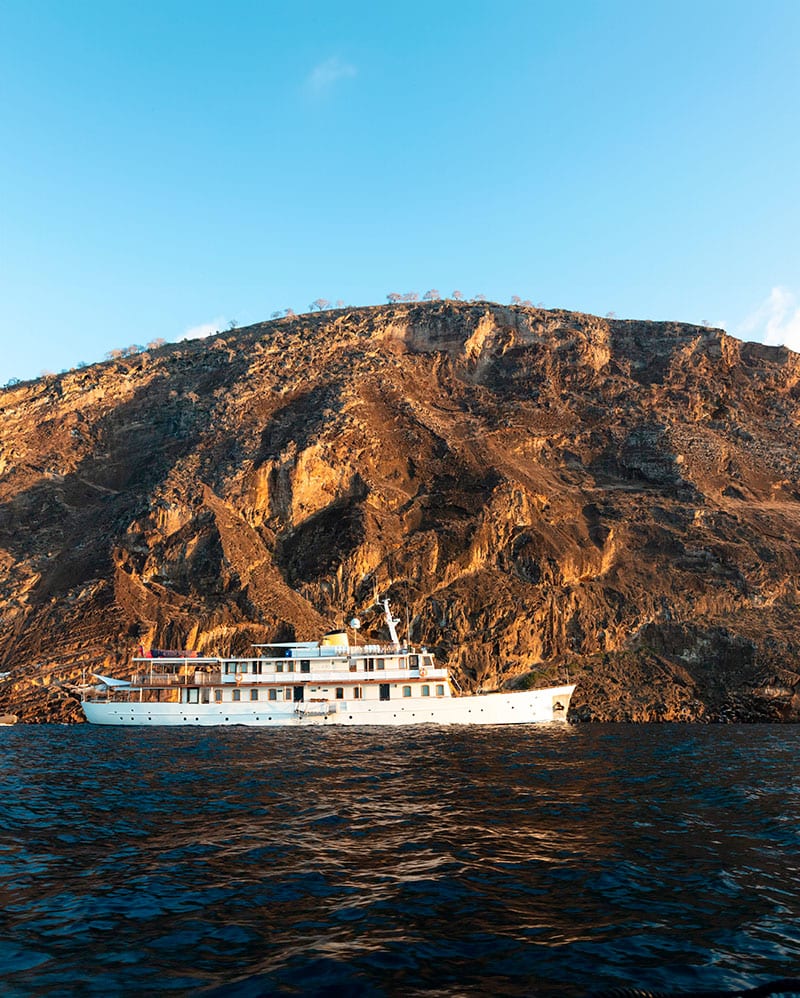 Award-winning Galapagos Grace Yacht