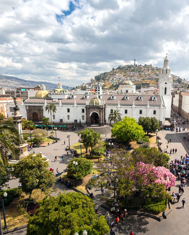 San Francisco Church, Plaza Grande