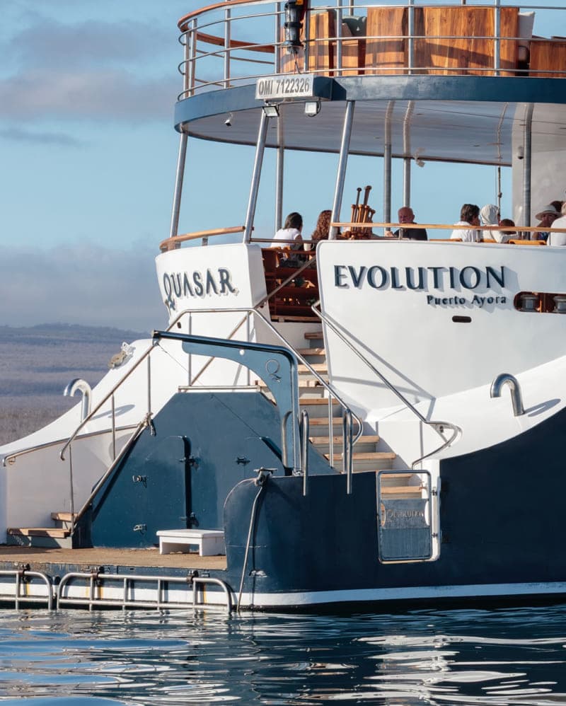 Evolution yacht's al-fresco lounge